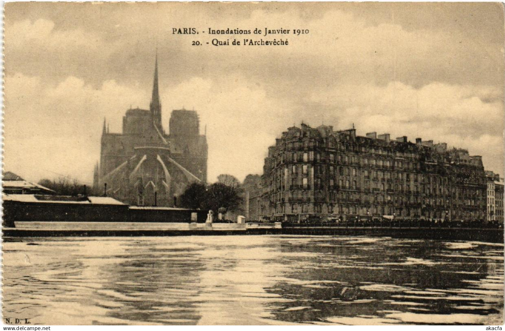CPA PARIS Inondations 20 Quai de l'Archeveche (561743)