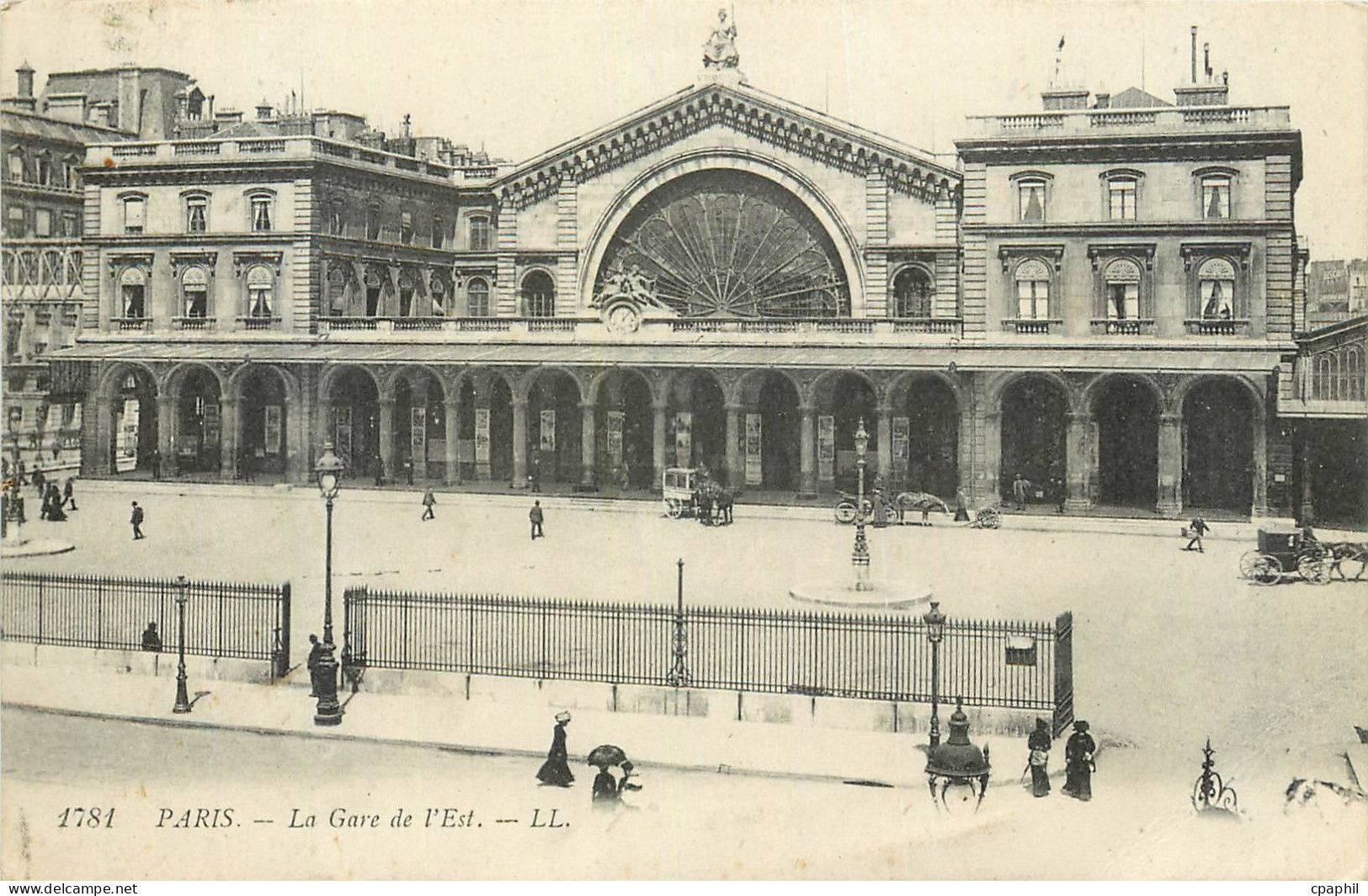 CPA Paris la Gare de l'Est