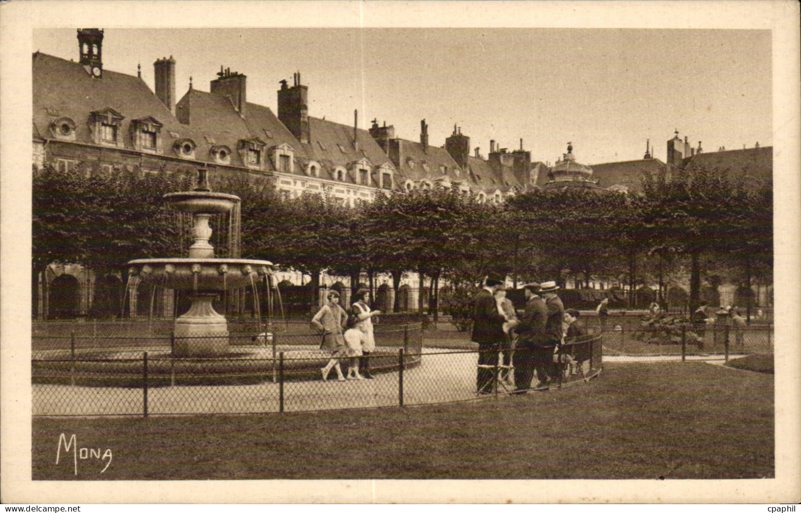 CPA Paris La place des Vosges ancienne place Royale