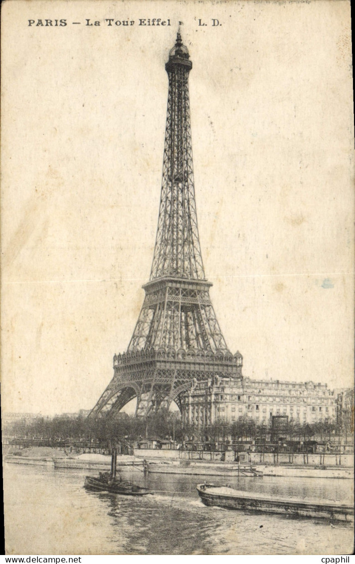 CPA Paris La Tour Eiffel