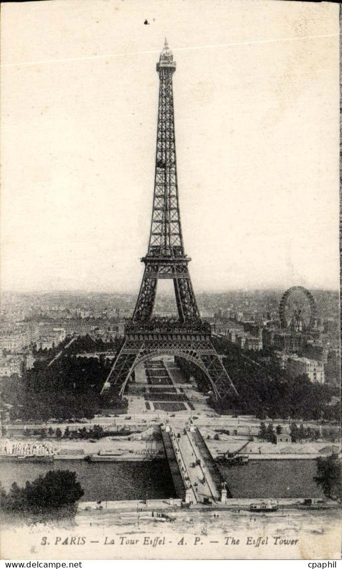 CPA Paris la Tour Eiffel The Eiffel Tower