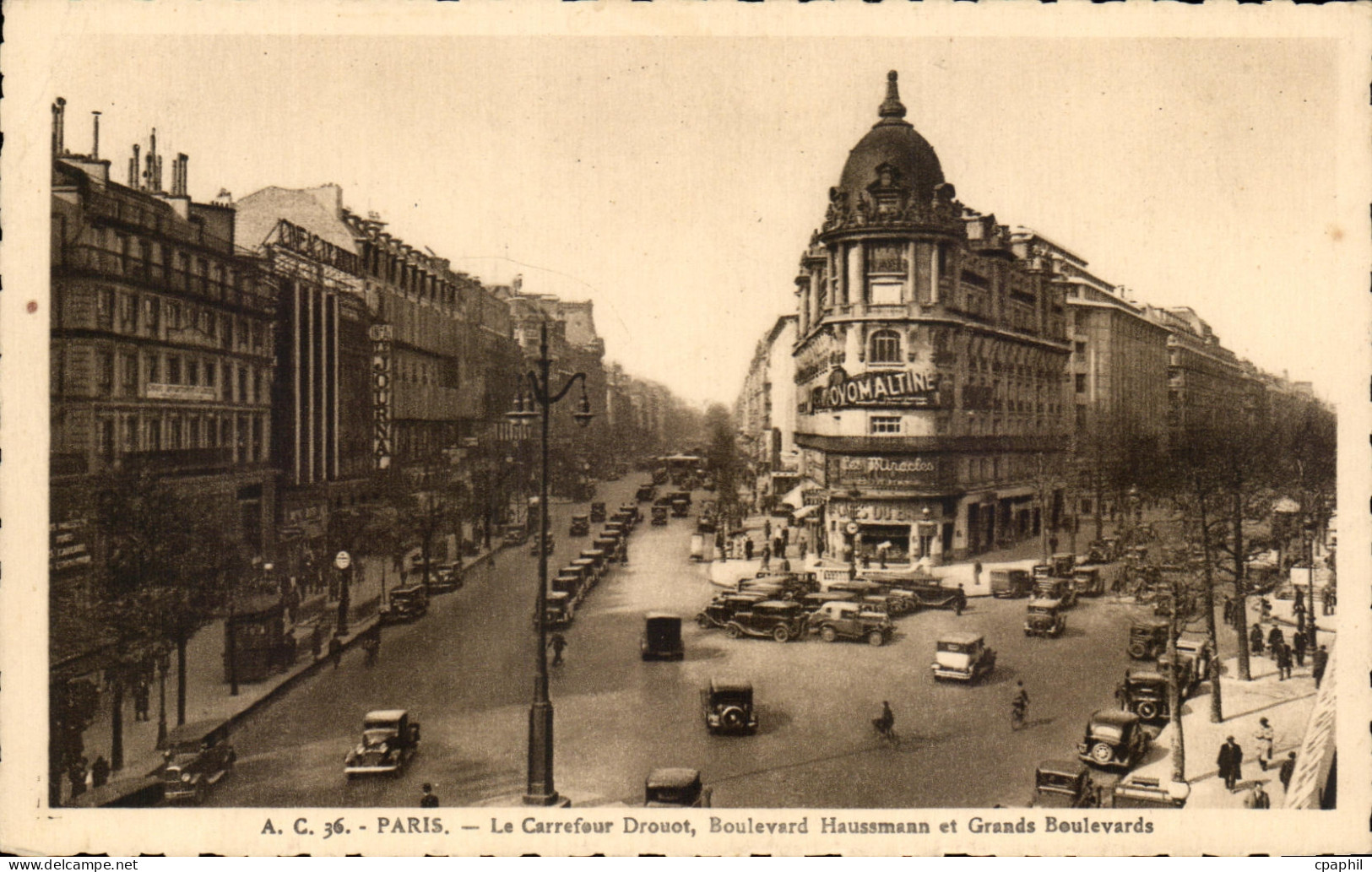 CPA Paris Le Carrefour Drouot Boulevard Hausseman et Grands Boulevards