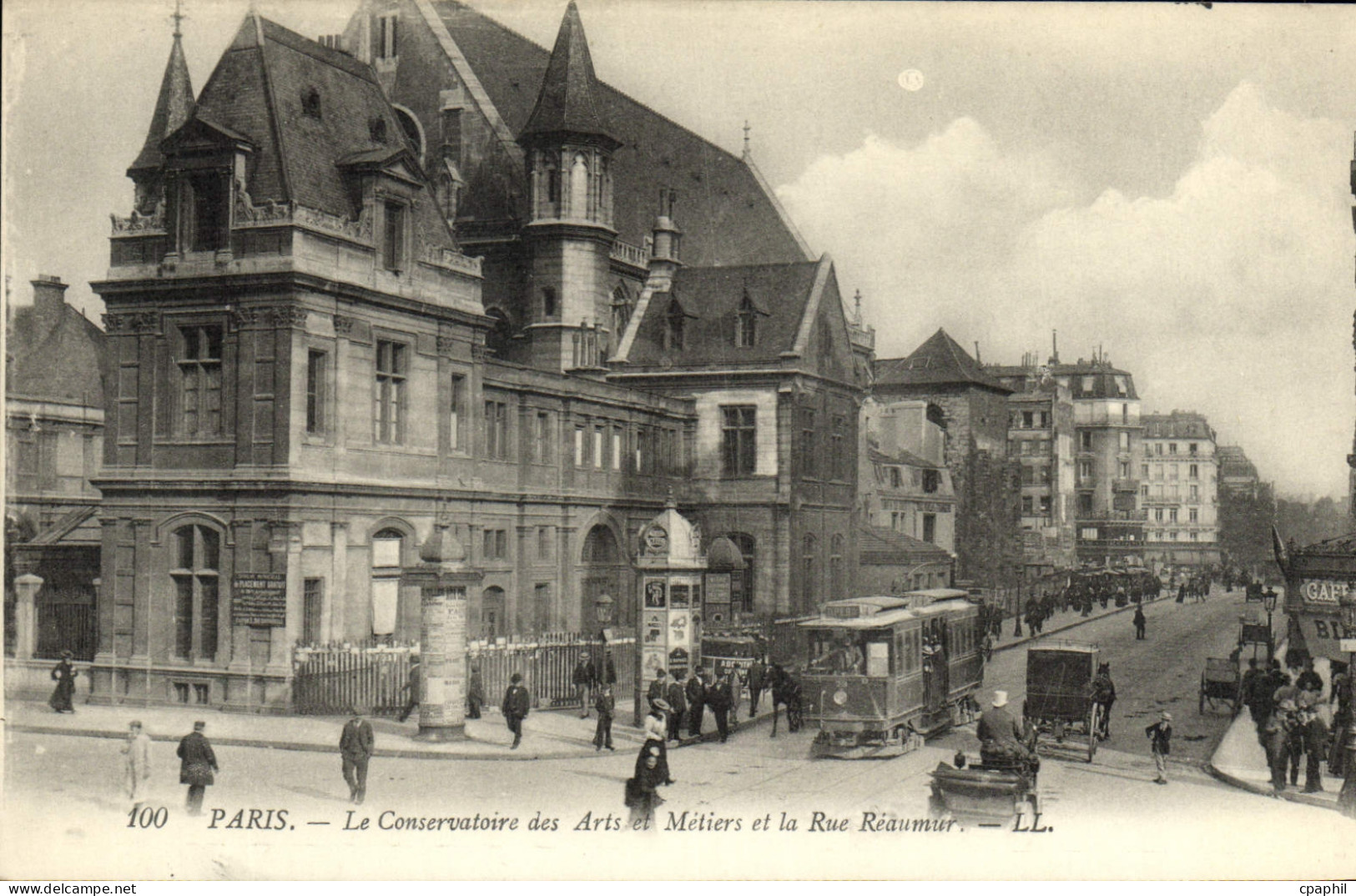 CPA Paris Le Conservatoire Des Arts Et Metiers Et La Rue Reaumur