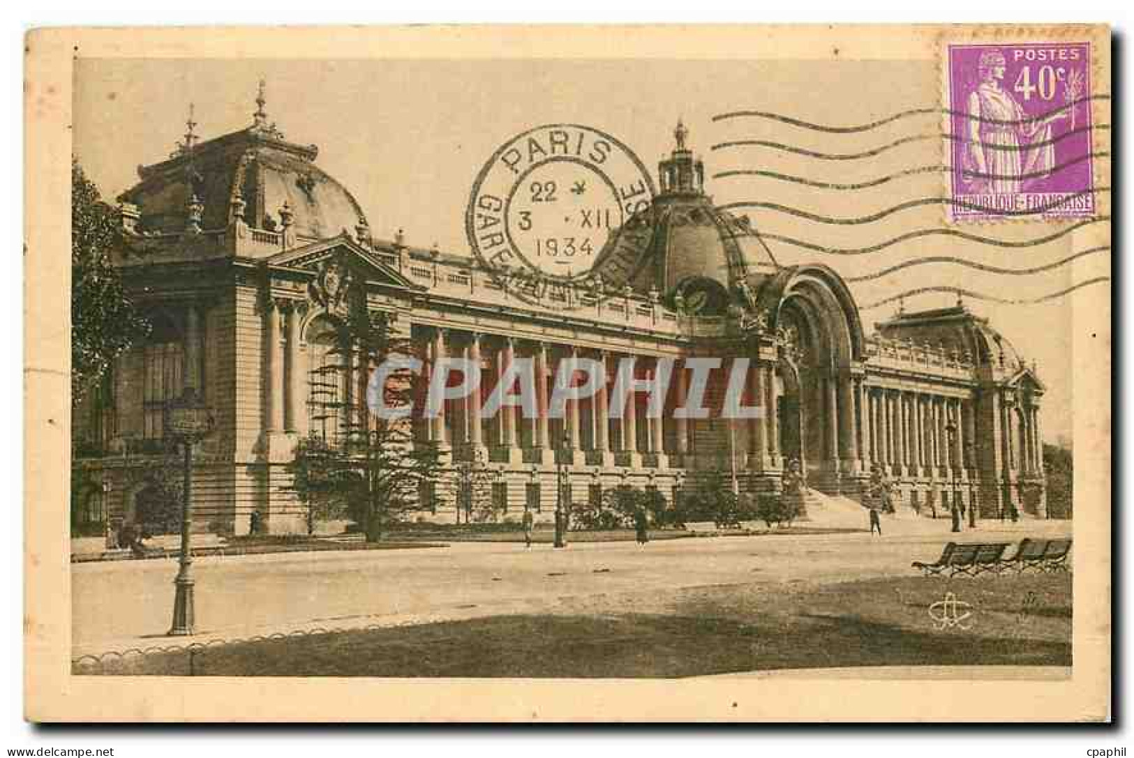 CPA Paris Le Petit Palais des Champs Elysees