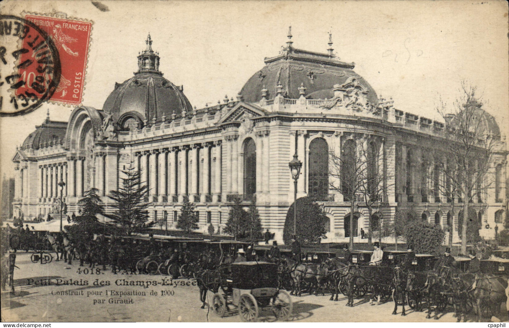 CPA Paris Petit Palais de Champs Elysees Attelage Caleches