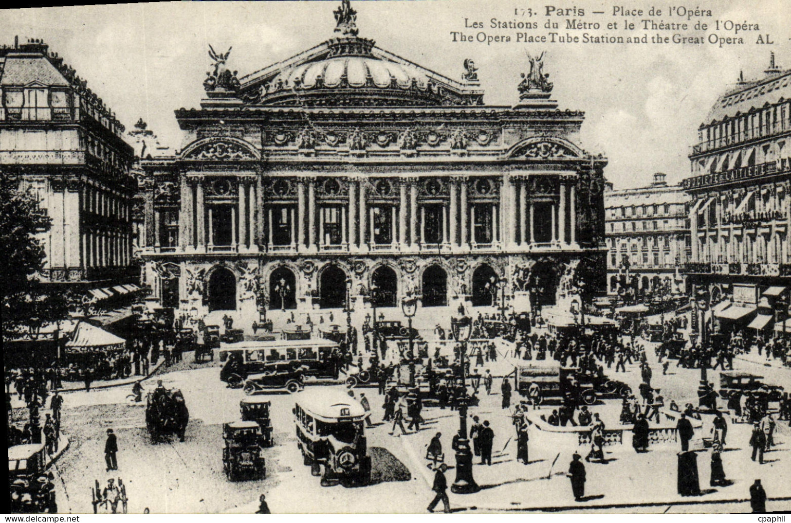CPA Paris Place De l'Opera Les Stations Du Metro Et Le Theatre De l'Opera