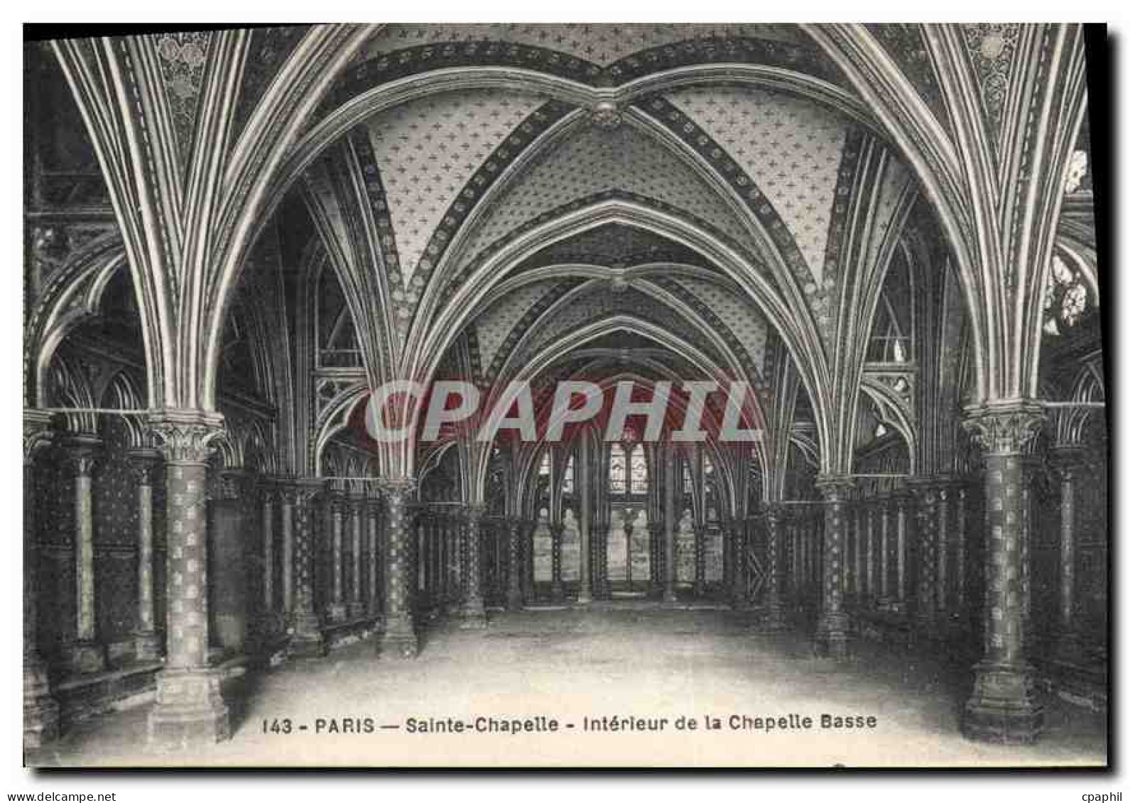 CPA Paris Sainte Chapelle Interieur de la Chapelle Basse