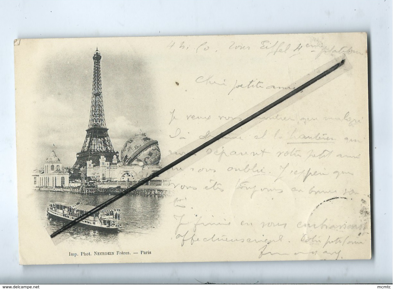 CPA  - Paris - Tour Eiffel - Bateau Mouche (cachet au verso : Sommet de la Tour Eiffel  )