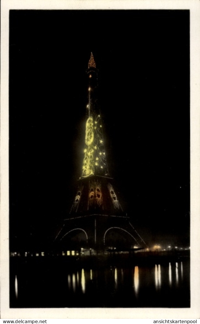 CPA Paris VII, Eiffelturm bei Nacht