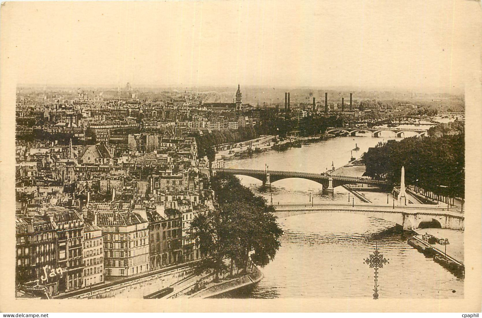 CPA Paris Vue sur la Seine