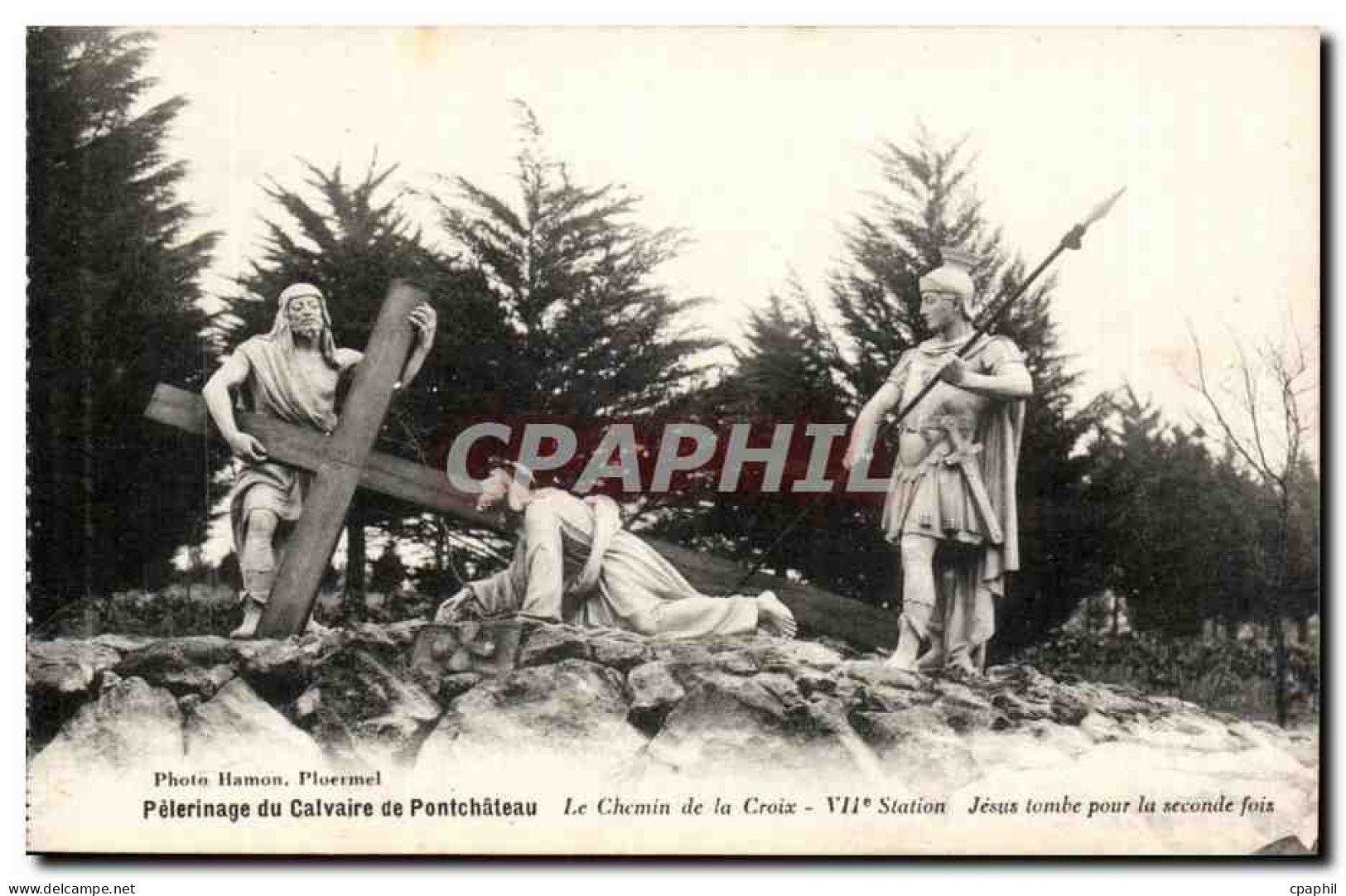 CPA Pelerinage du calvaire de Pontchateau Le chemin de croix Jesus tombe pour la seconde fois