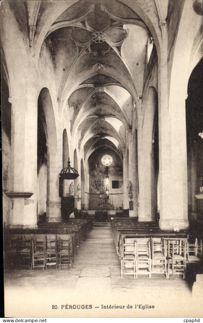 CPA Perouges Interieur de l'Eglise
