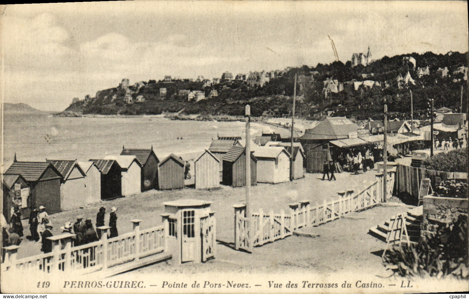 CPA Perros Guirec Pointe de Pors Nevez Vue des Terrasses du Casino