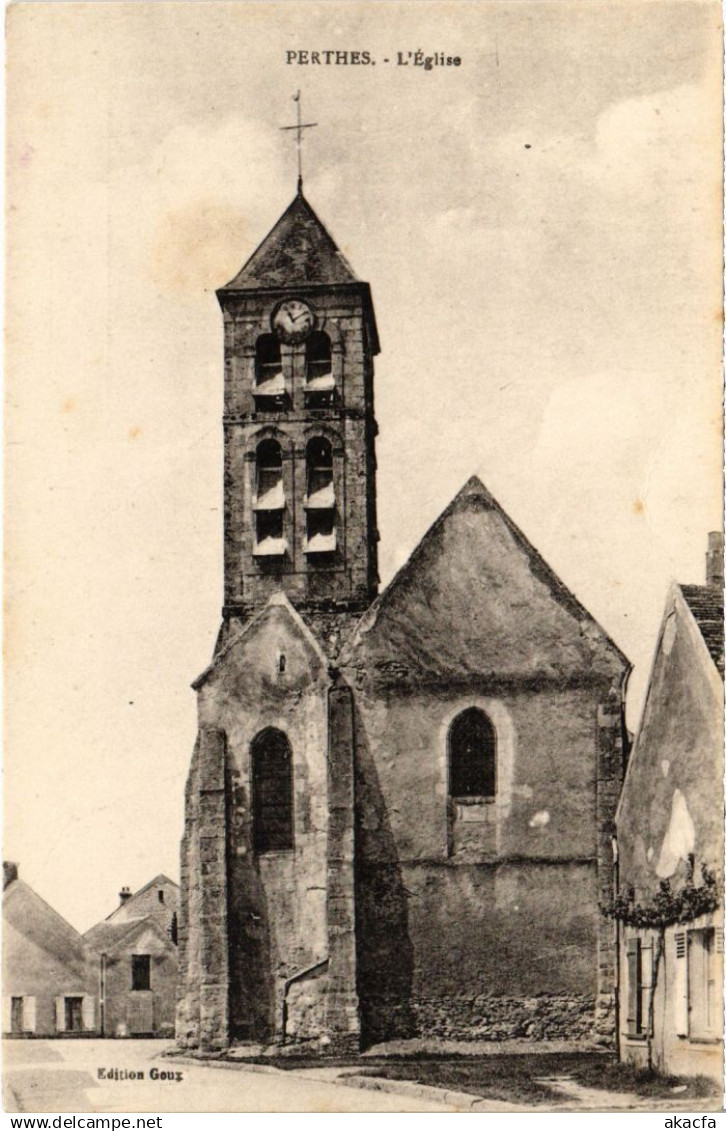 CPA PERTHES L'Eglise (1299150)