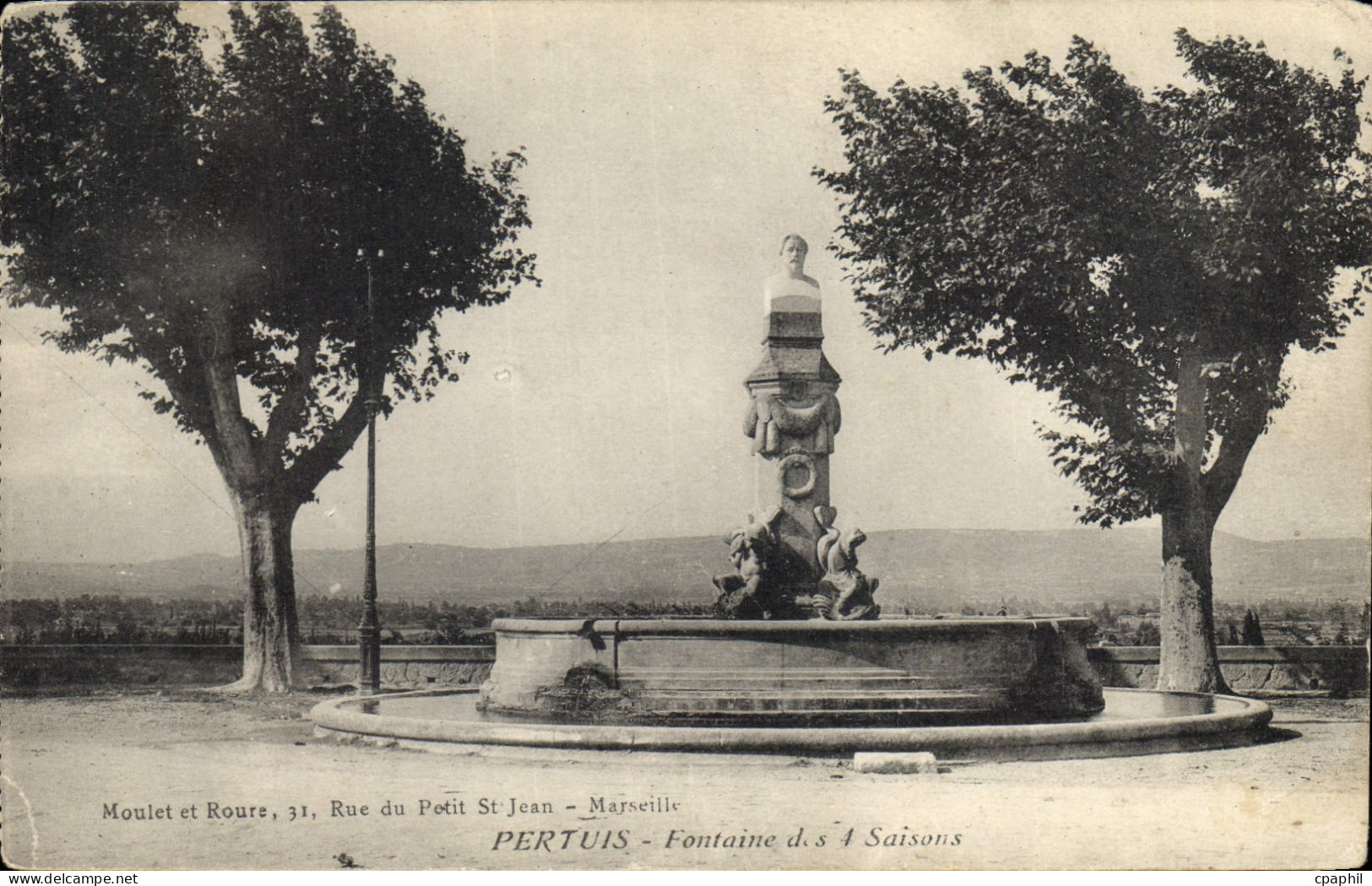 CPA Pertuis Fontaine des 4 saisons