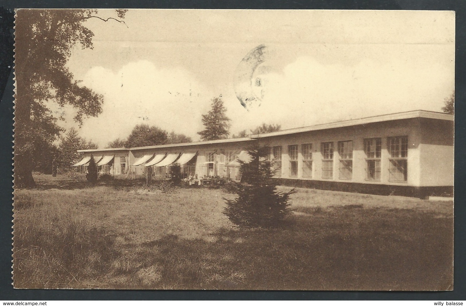 +++ CPA - PIETREBAIS - Sanatorium de l'Oeuvre Royale  "Les Petites Abeilles" - Domaine de la Chise - La Clinique  //