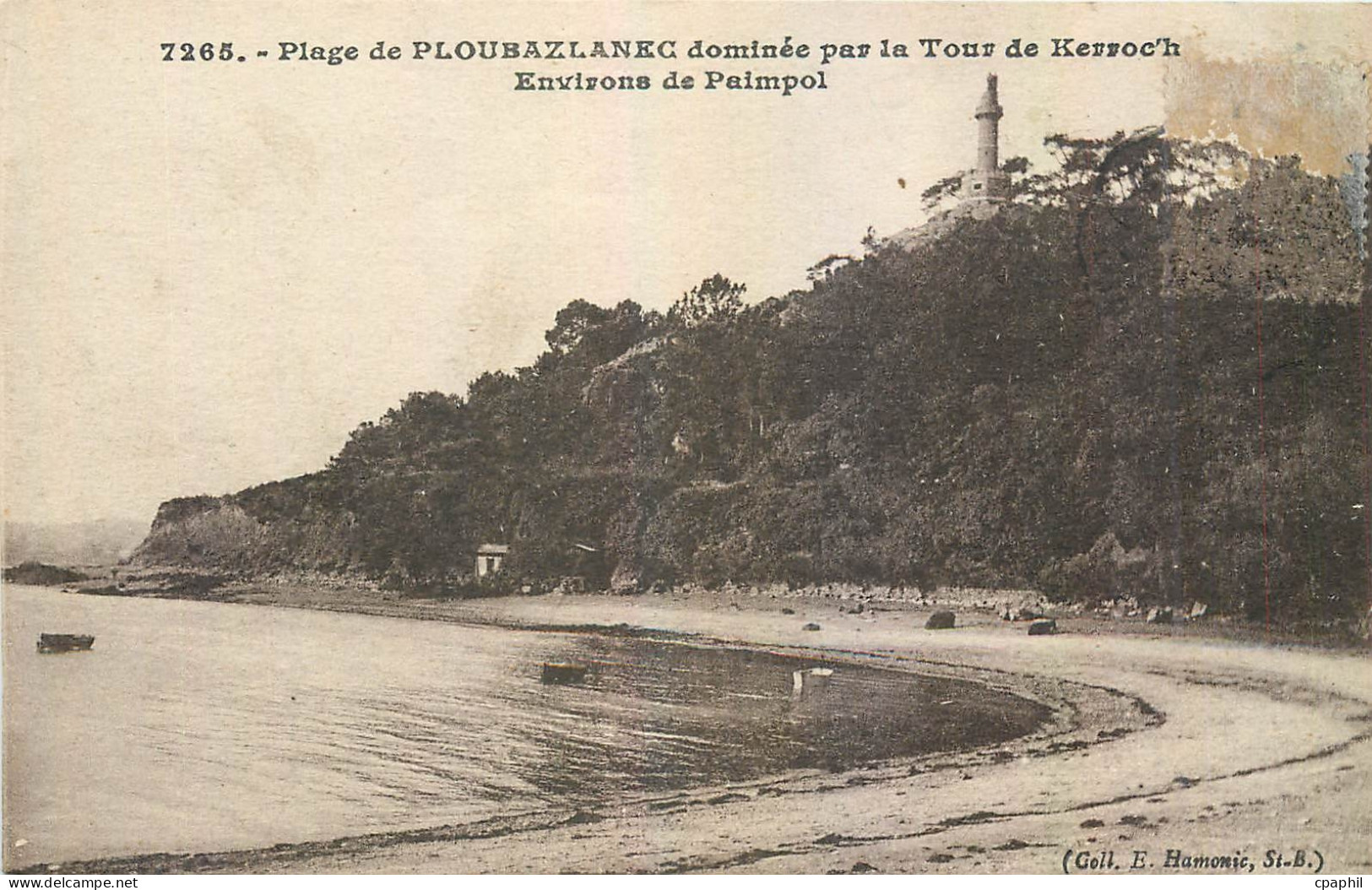 CPA Plage de Ploubazlanec dominee par la Tour de Kerroc'h Environs de Paimpol