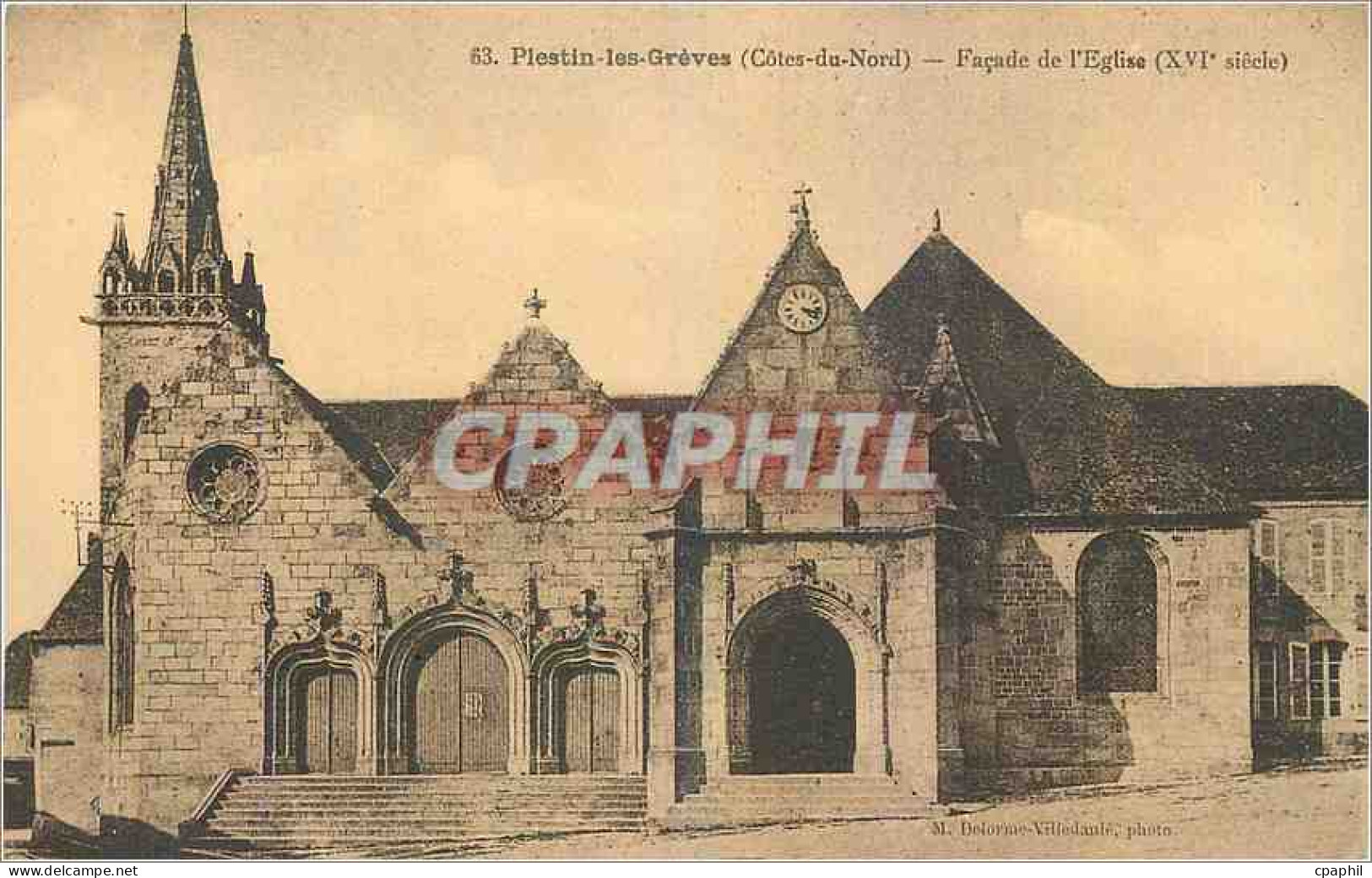 CPA Plestin les Greves Cotes du Nord Facade de l'Eglise