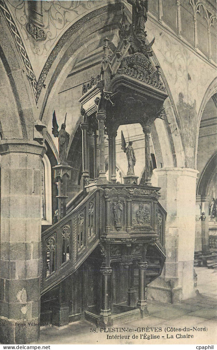 CPA Plestin les Greves Cotes du Nord Interieur de l'Eglise