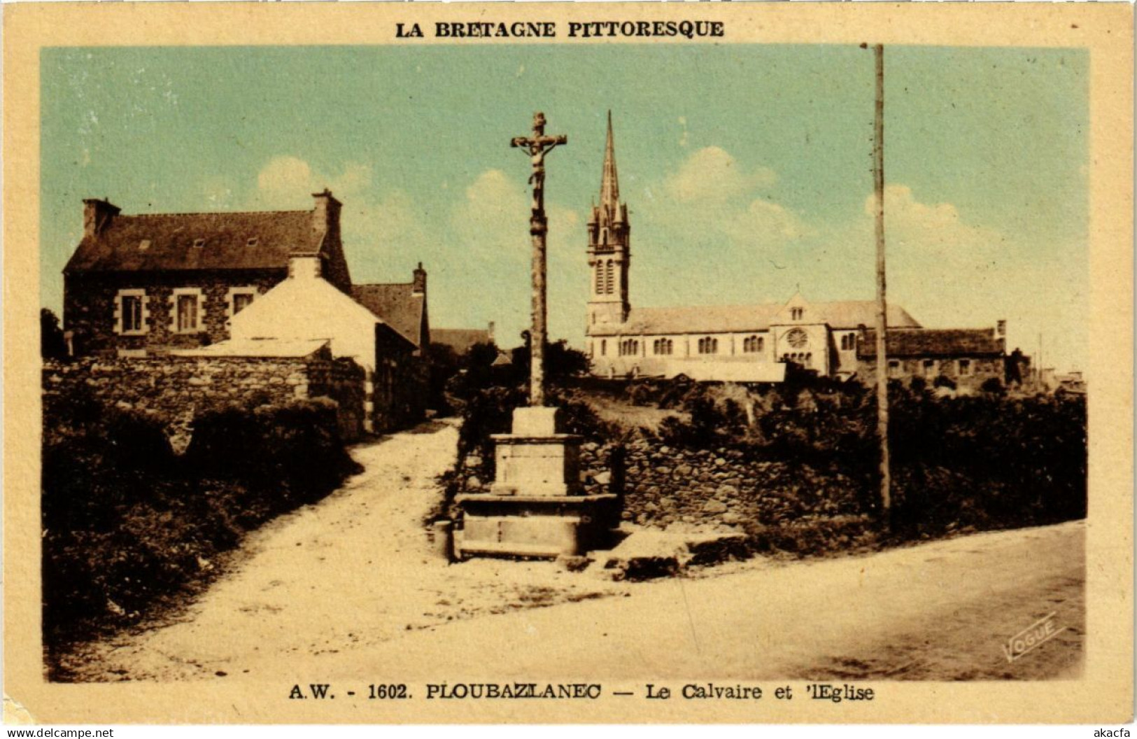 CPA PLOUBAZLANEC - Le Calvaire et l'église (104167)