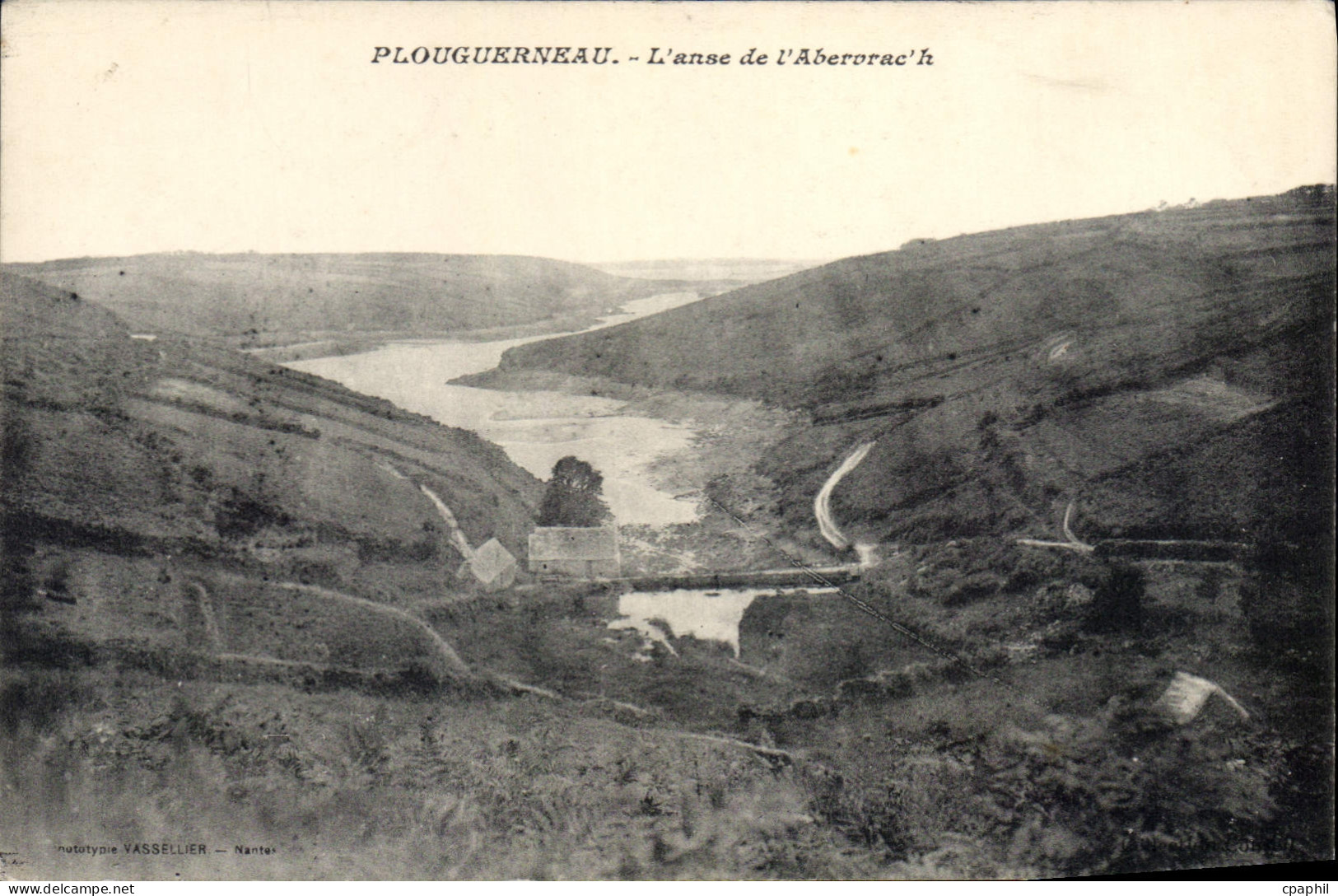 CPA Plouguerneau l'anse de l'Abervrac'h