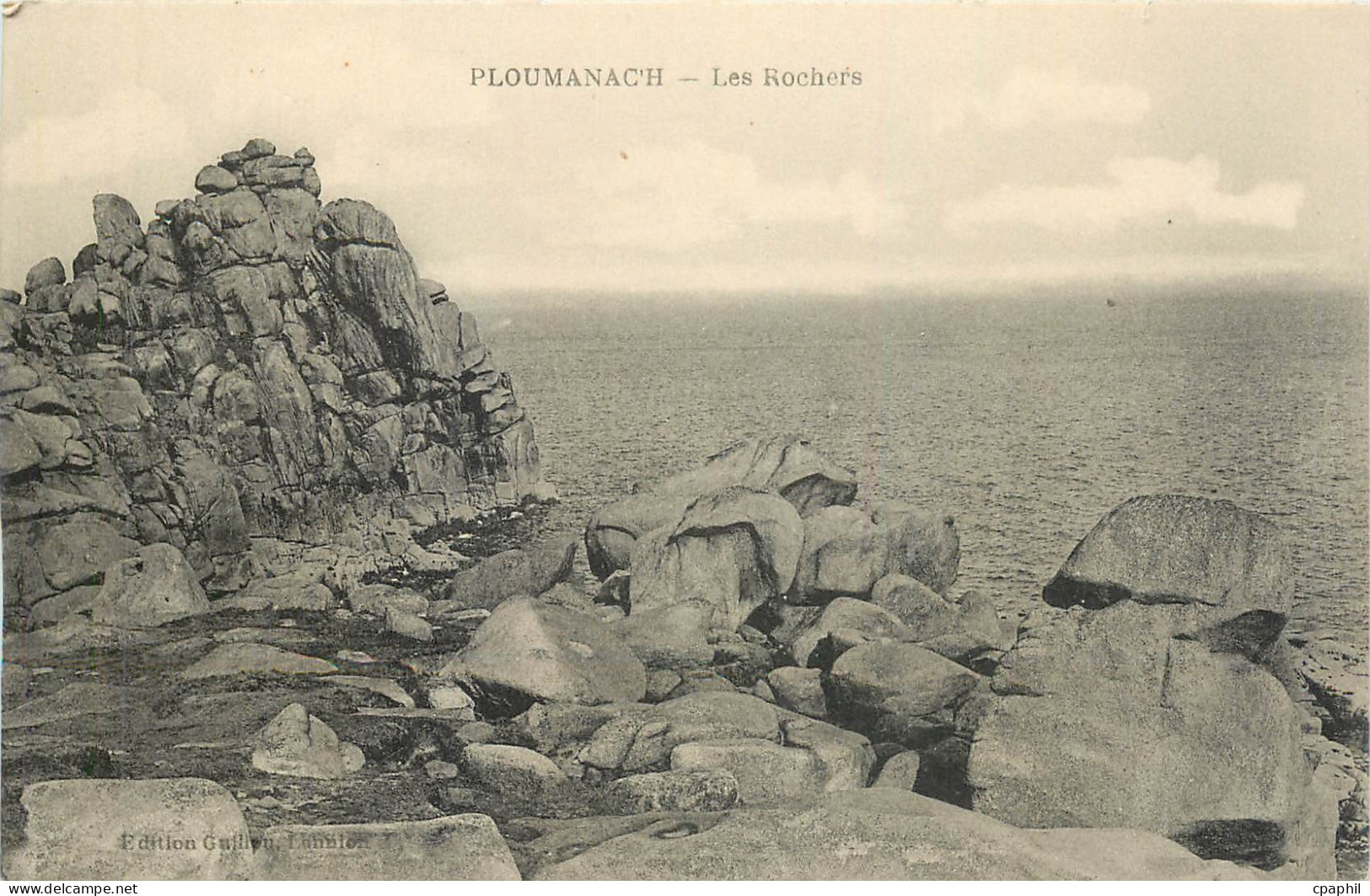 CPA PLOUMANAC'H-L'oratoire Saint-Guirec et le Chateau de Costaeres
