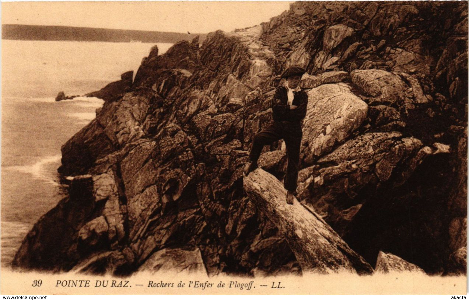 CPA Pointe du RAZ - Rocheres de Plogoff (252461)