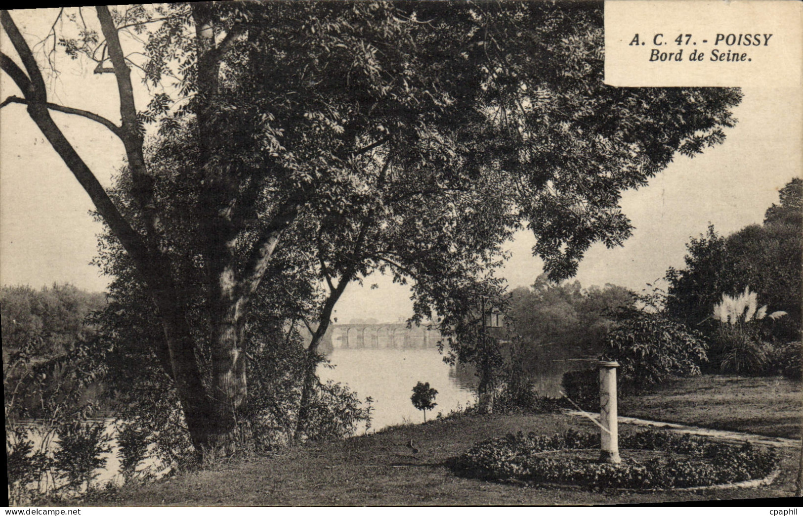 CPA Poissy Bord De Seine