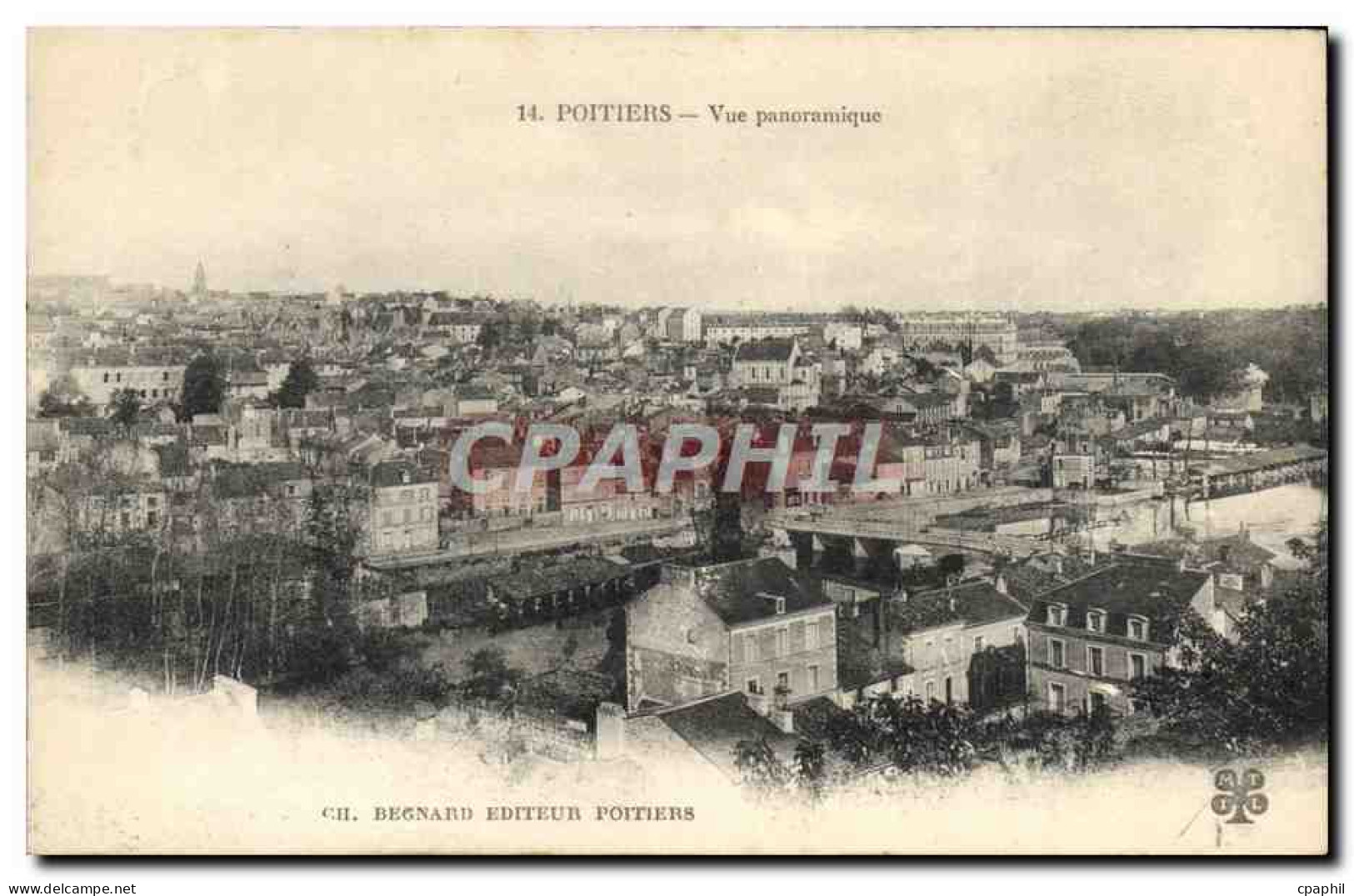 CPA Poitiers Vue Panoramique