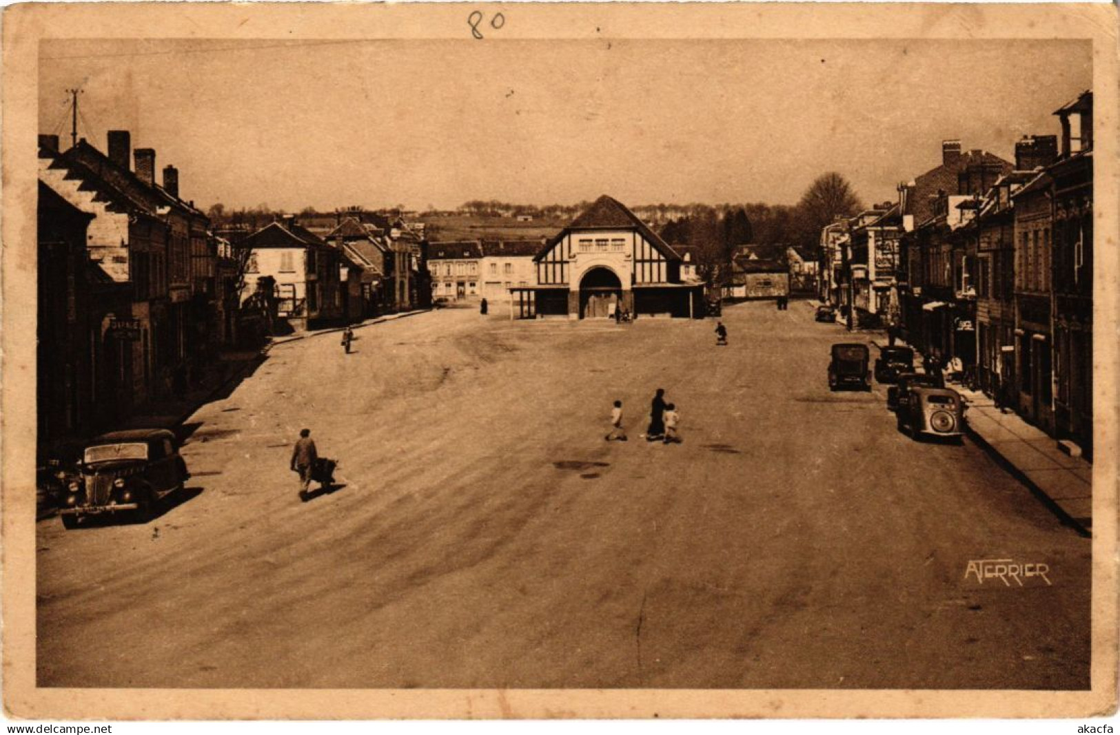CPA POIX-de-PICARDIE Place de la Republique (1292369)