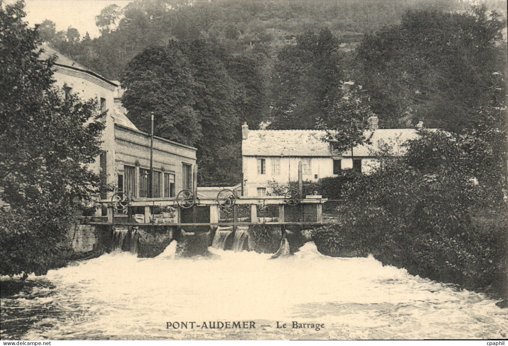 CPA Pont Audemer Le Barrage