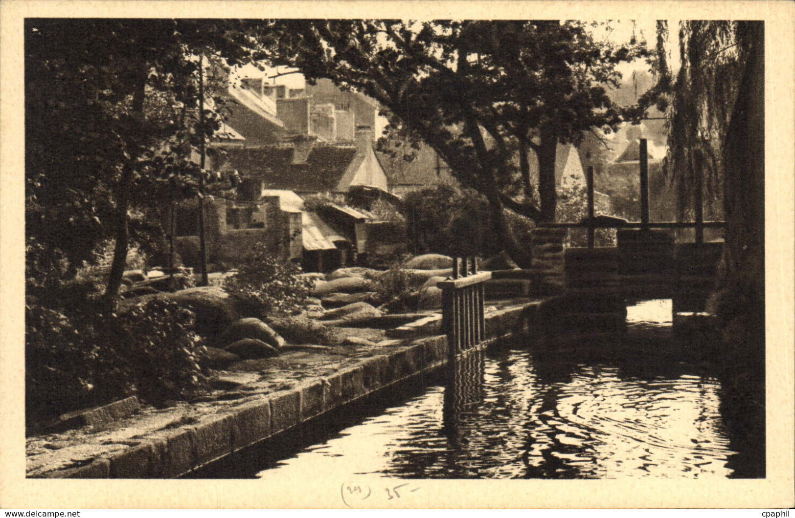 CPA Pont Aven Le chaos