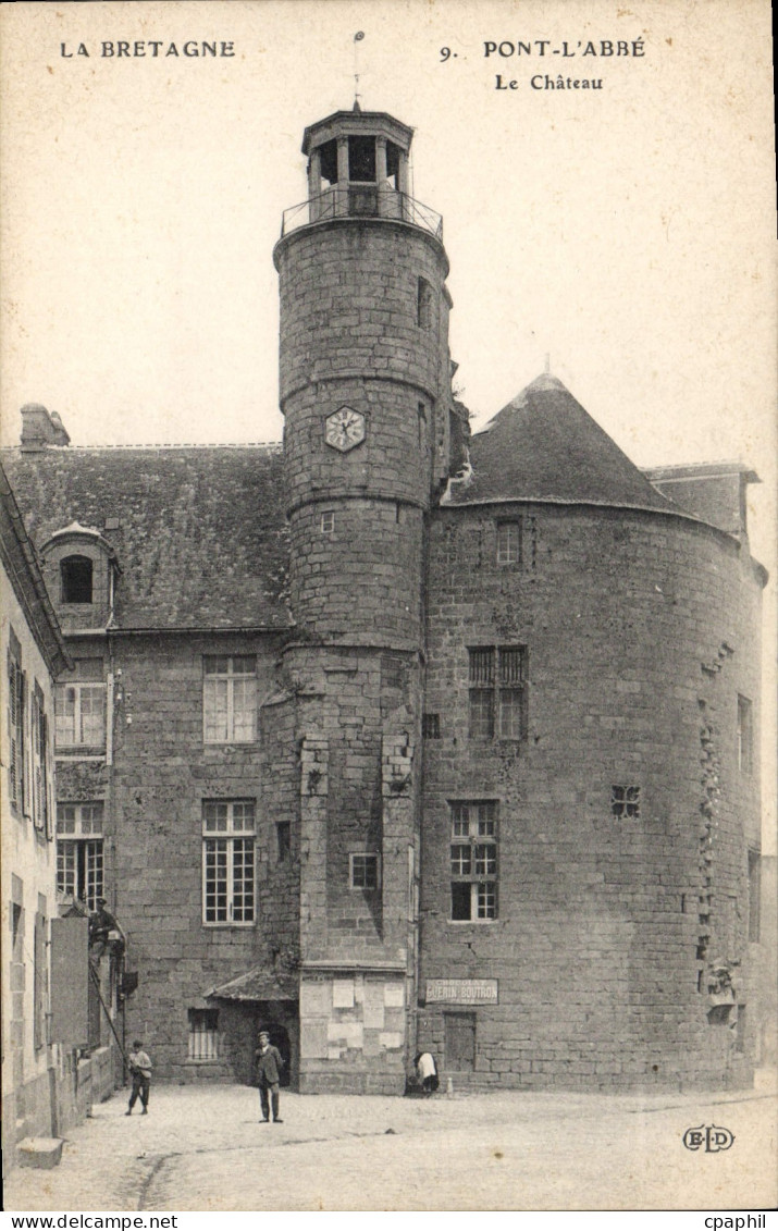 CPA Pont L'Abbe Le Chateau La Bretagne