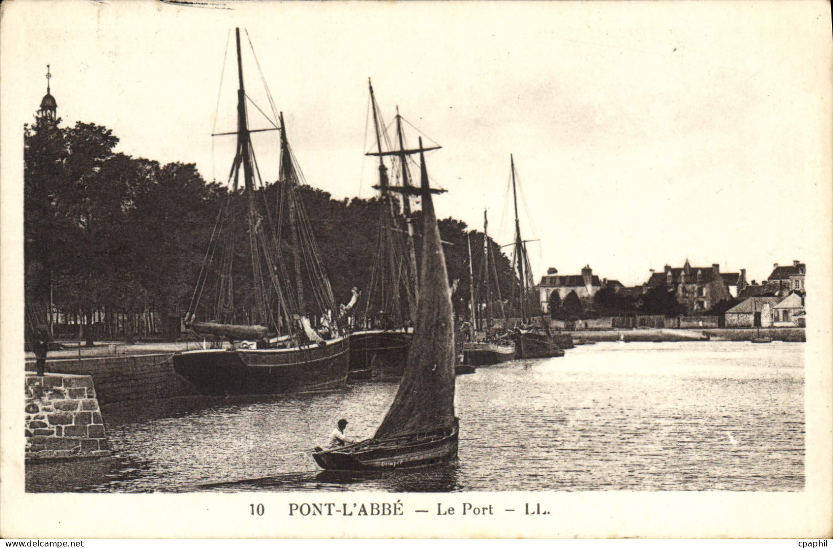 CPA Pont l'Abbe le port