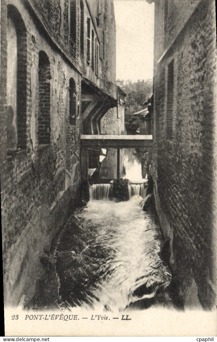 CPA pont L'Eveque LYvie