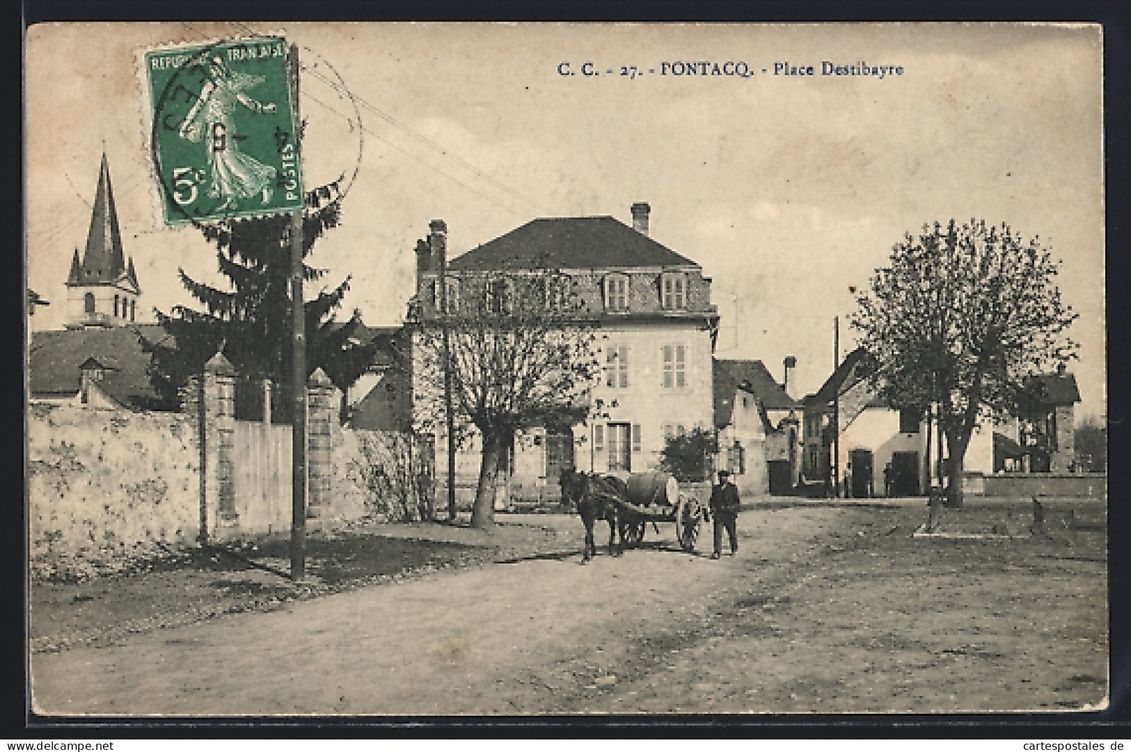 CPA Pontacq, Place Destibayre