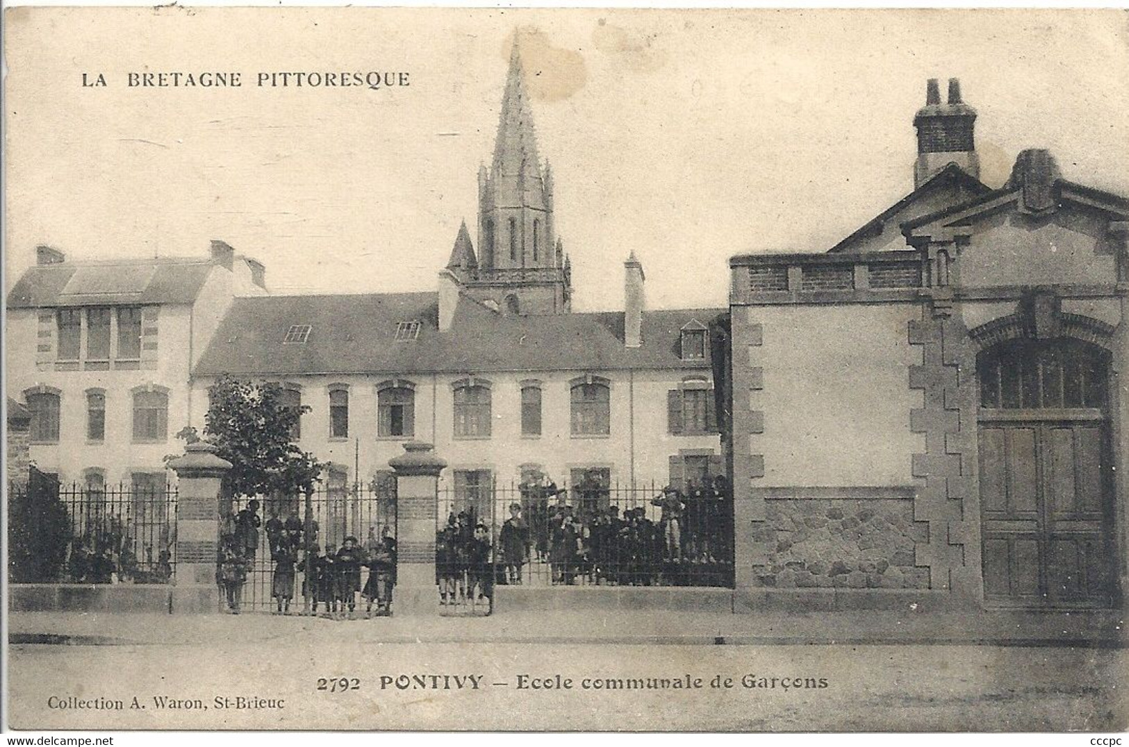 CPA Pontivy Ecole communale de Garçons