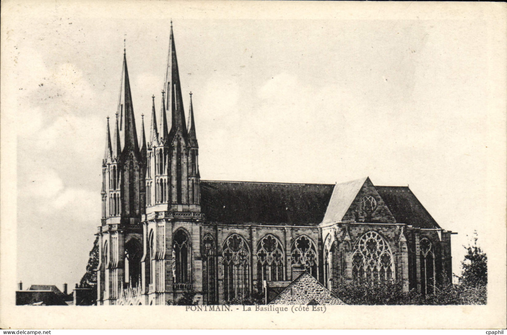 CPA Pontmain La basilique