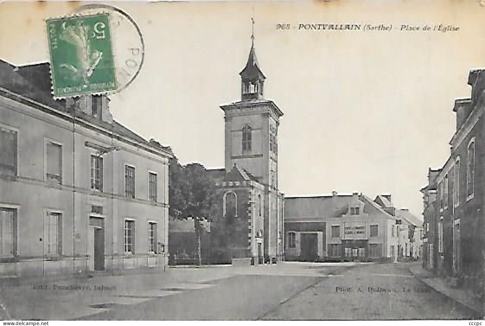 CPA Pontvallain Place de l'Eglise
