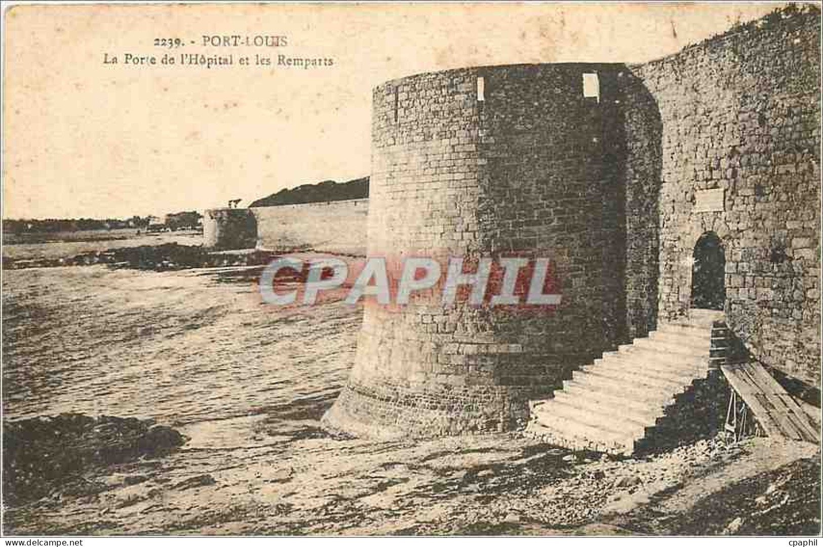 CPA PORT LOUIS - La Porte de L'Hôpital et les Remparts