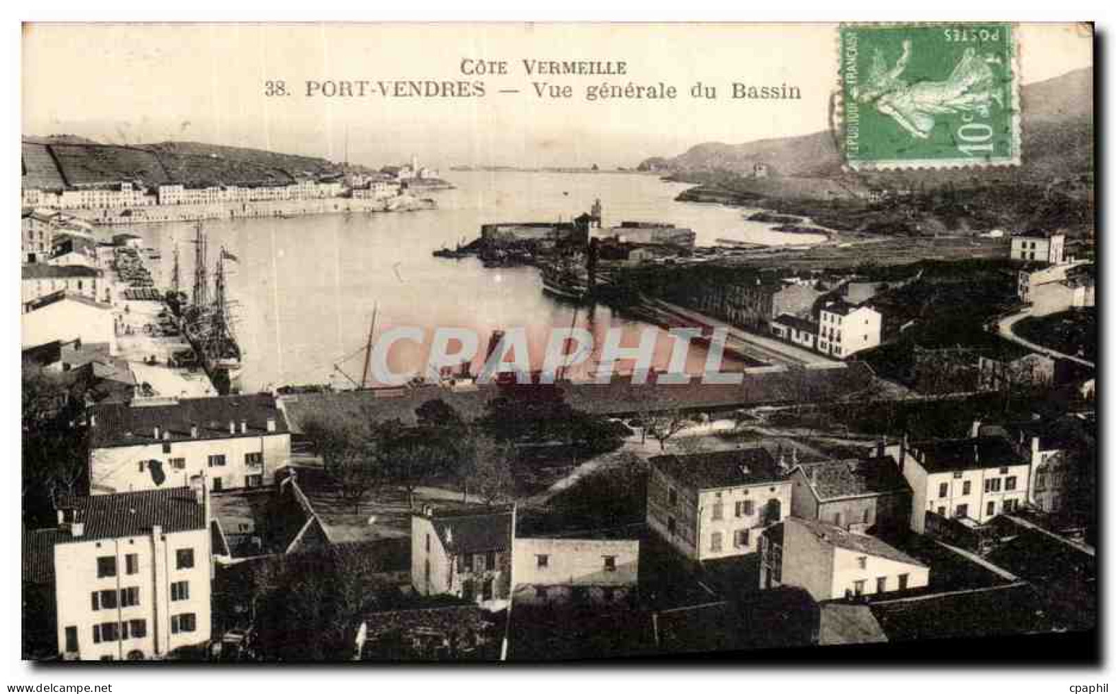 CPA Port Vendres Vue Generale Du Bassin