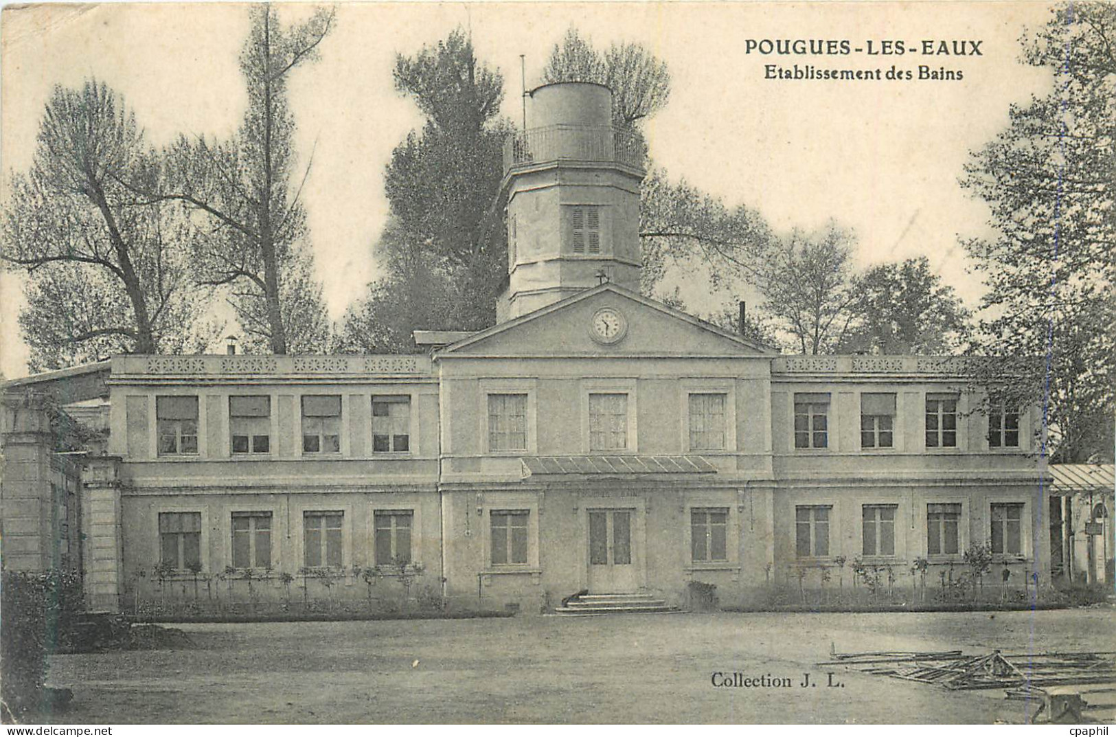 CPA Pougues les Eaux Etablissement des Bains