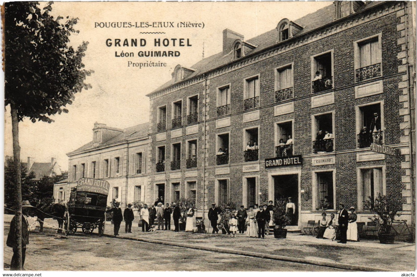 CPA Pougues-les-Eaux Grand Hotel Léon GUIMARD (1392321)