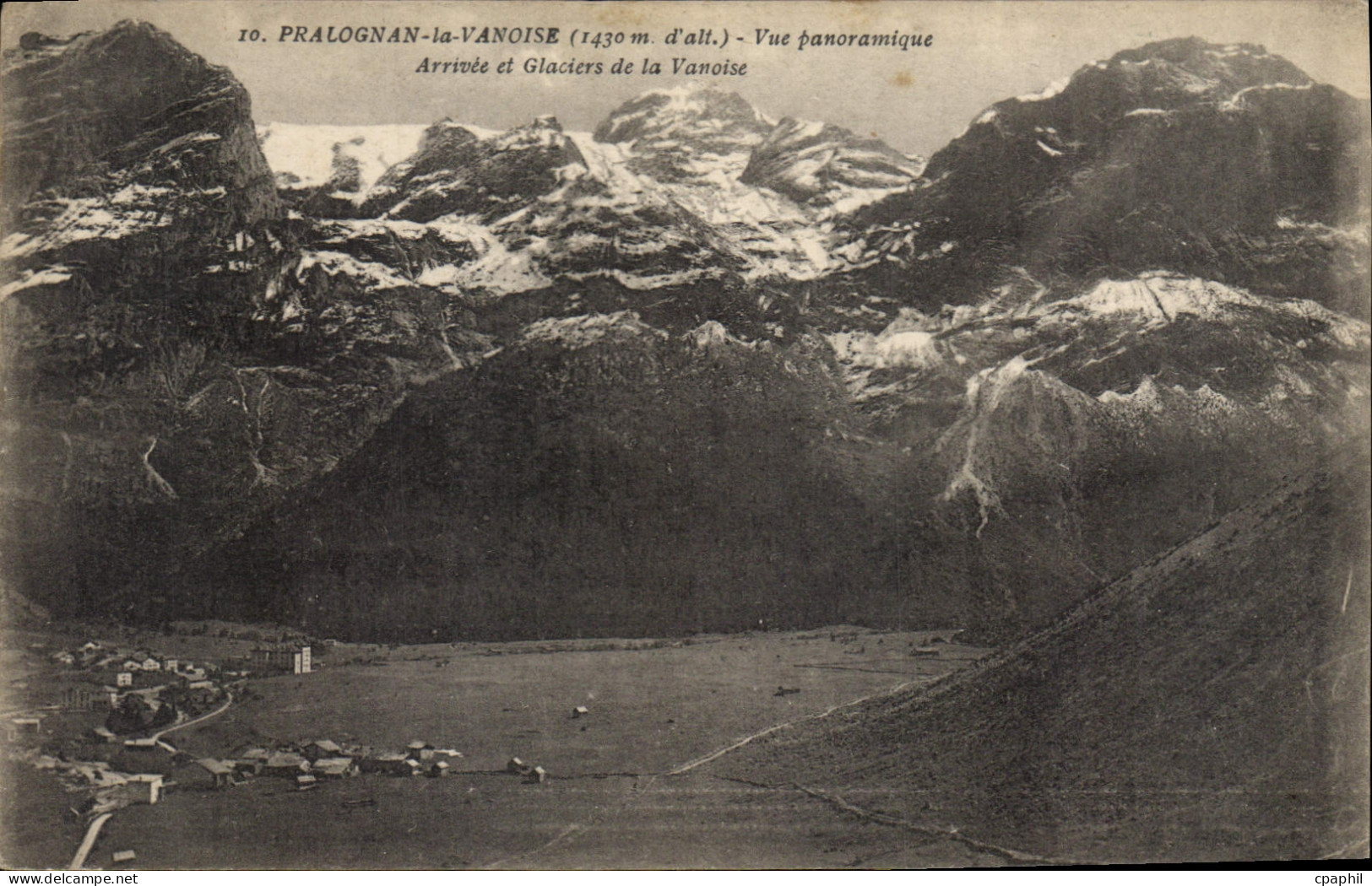 CPA Pralognan la Vanoise Vue panoramique Arrivee et Glaciers de la Vanoise