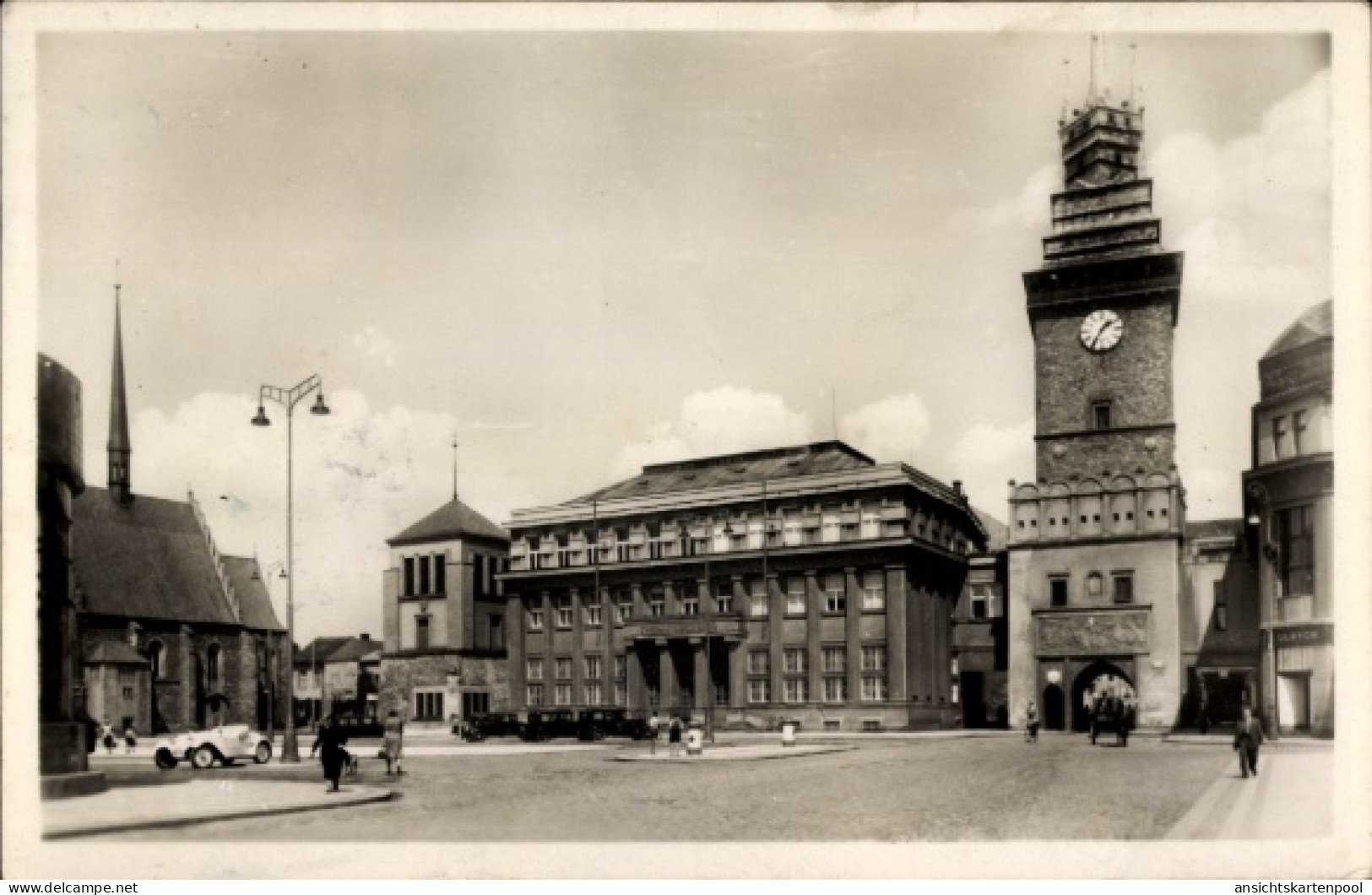 CPA Purgstall an der Erlauf in Niederösterreich, Stadtplatz mit Gebäuden, Turm, Uhr, Autos, Him...