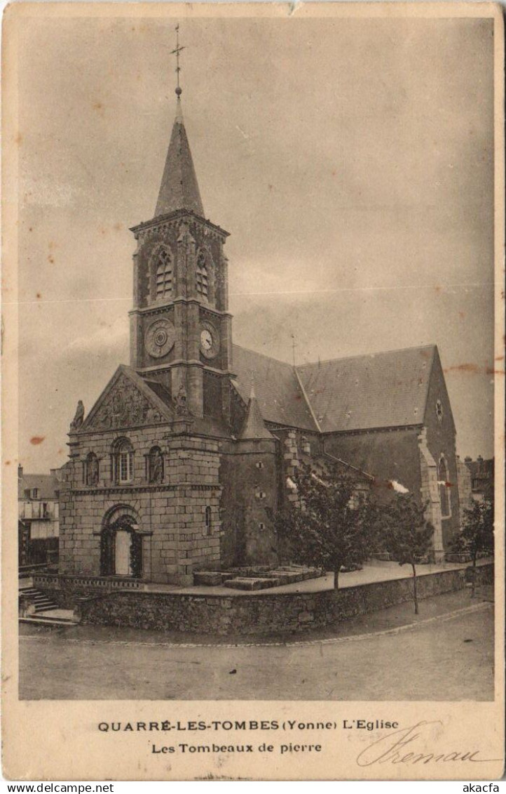 CPA QUARRE-LES-TOMBES l'Eglise (49019)