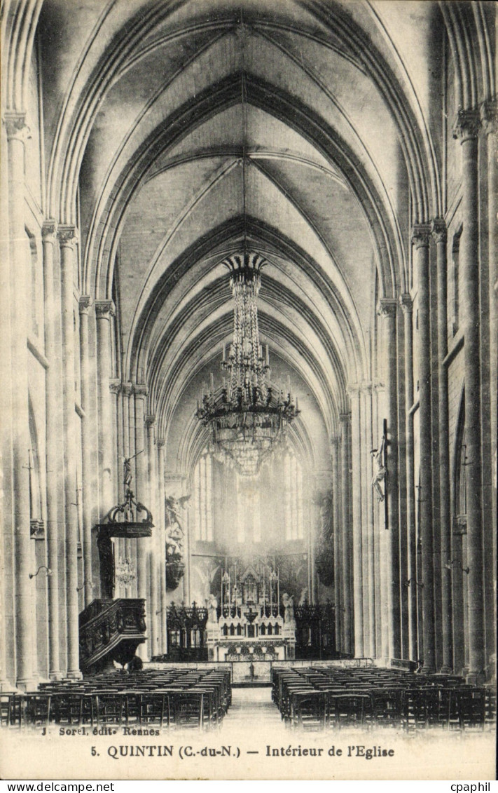 CPA Quintin Interieur de L'Eglise