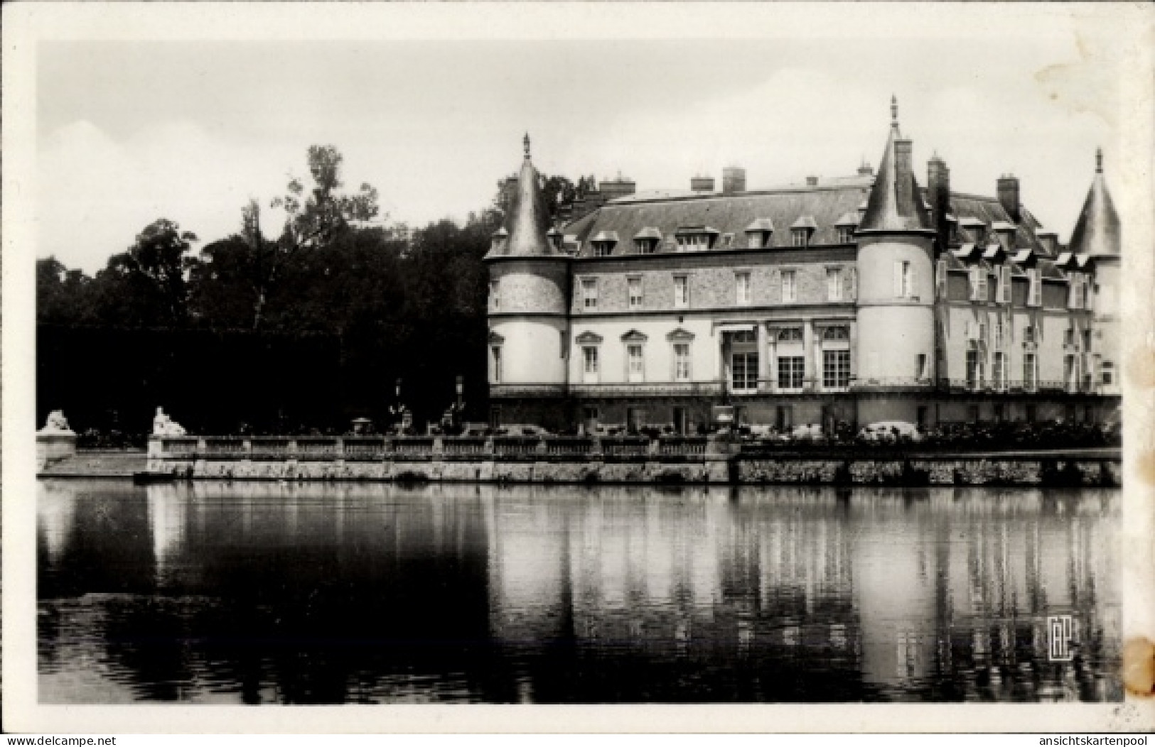 CPA Rambouillet Yvelines, Schloss, Park, pris de l'Ile des Poules
