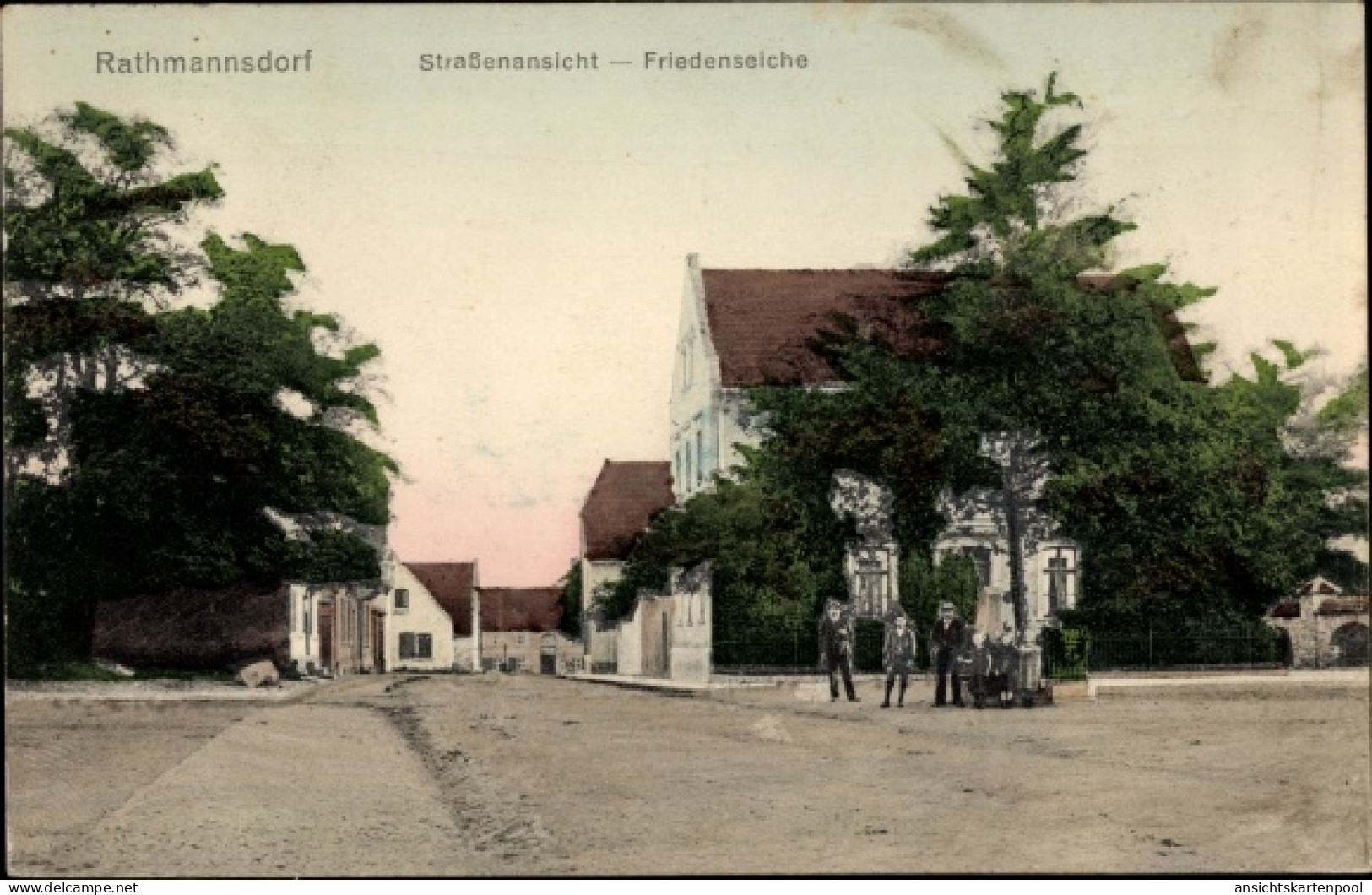 CPA Rathmannsdorf Staßfurt im Salzlandkreis, Friedenseiche, Straßenpartie
