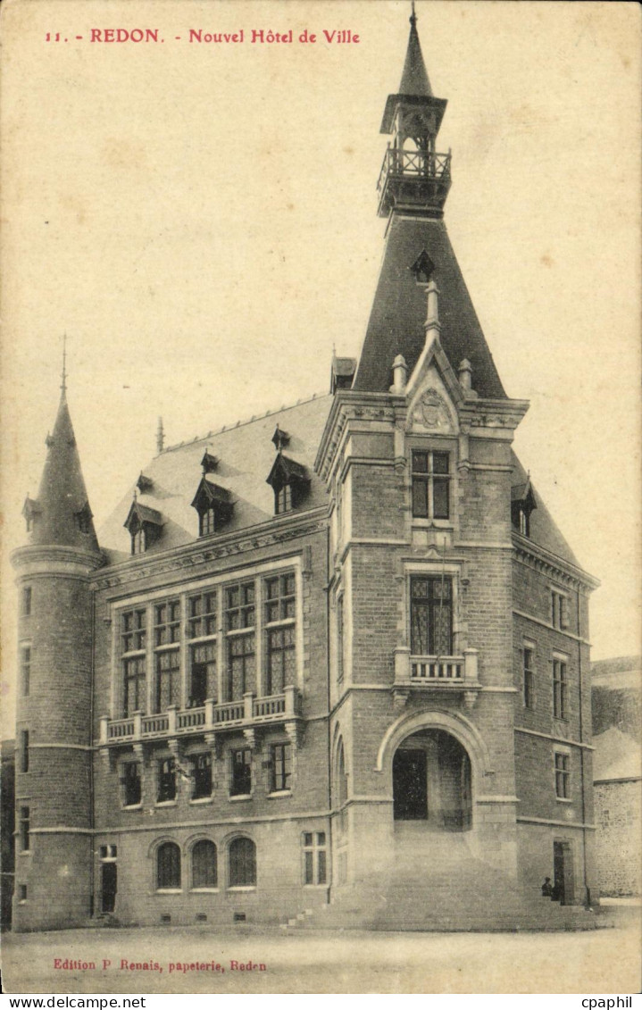 CPA Redon Nouvel Hotel de Ville
